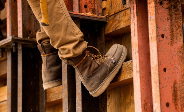Men's Liberty 8 Waterproof Boot (Carbon Toe)  |  Chestnut/Gum