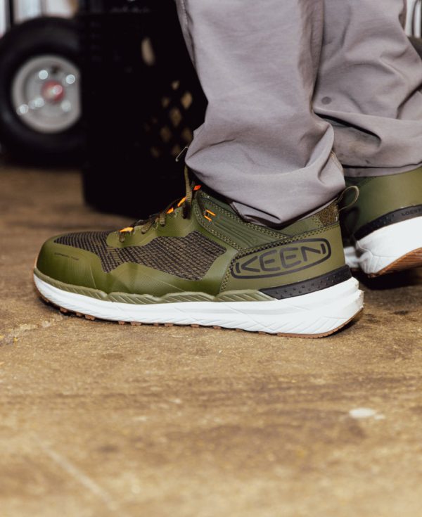 Men's Synchro Waterproof Work Boot (Carbon Toe)  |  Forest Night/Gum