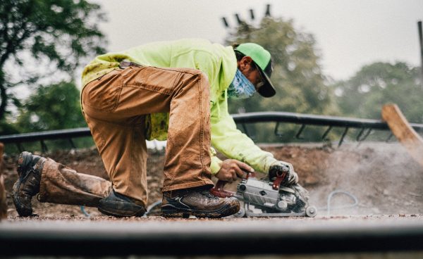Men's Targhee IV Waterproof Work Boot (Carbon Toe)  |  Dark Earth/Black