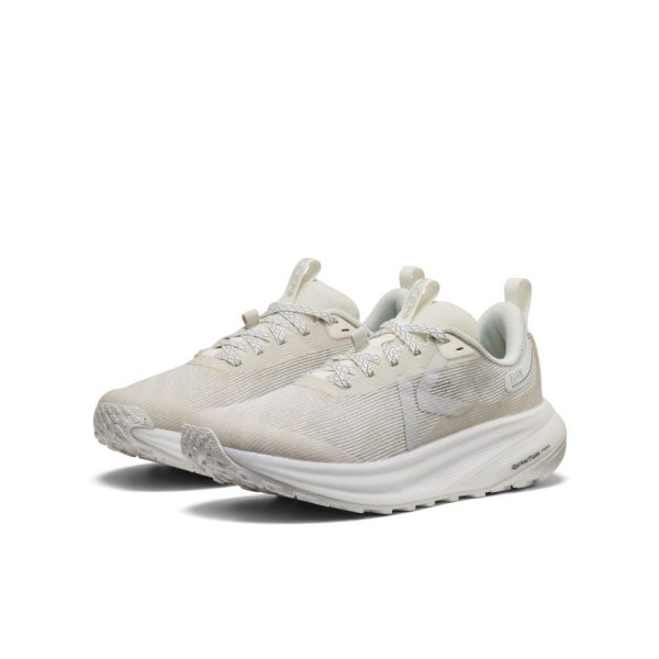 Women's Roam Trail Running Shoe  |  Star White/Vapor